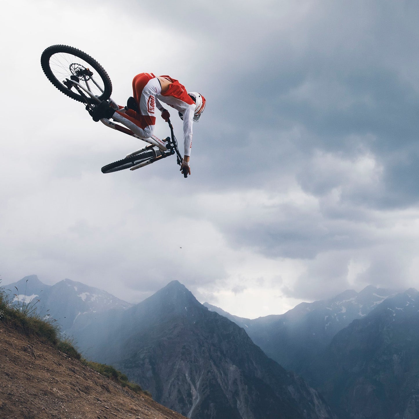 Team Ikuzawa Hugo Frixtalon © Photography Dimitri Coste
